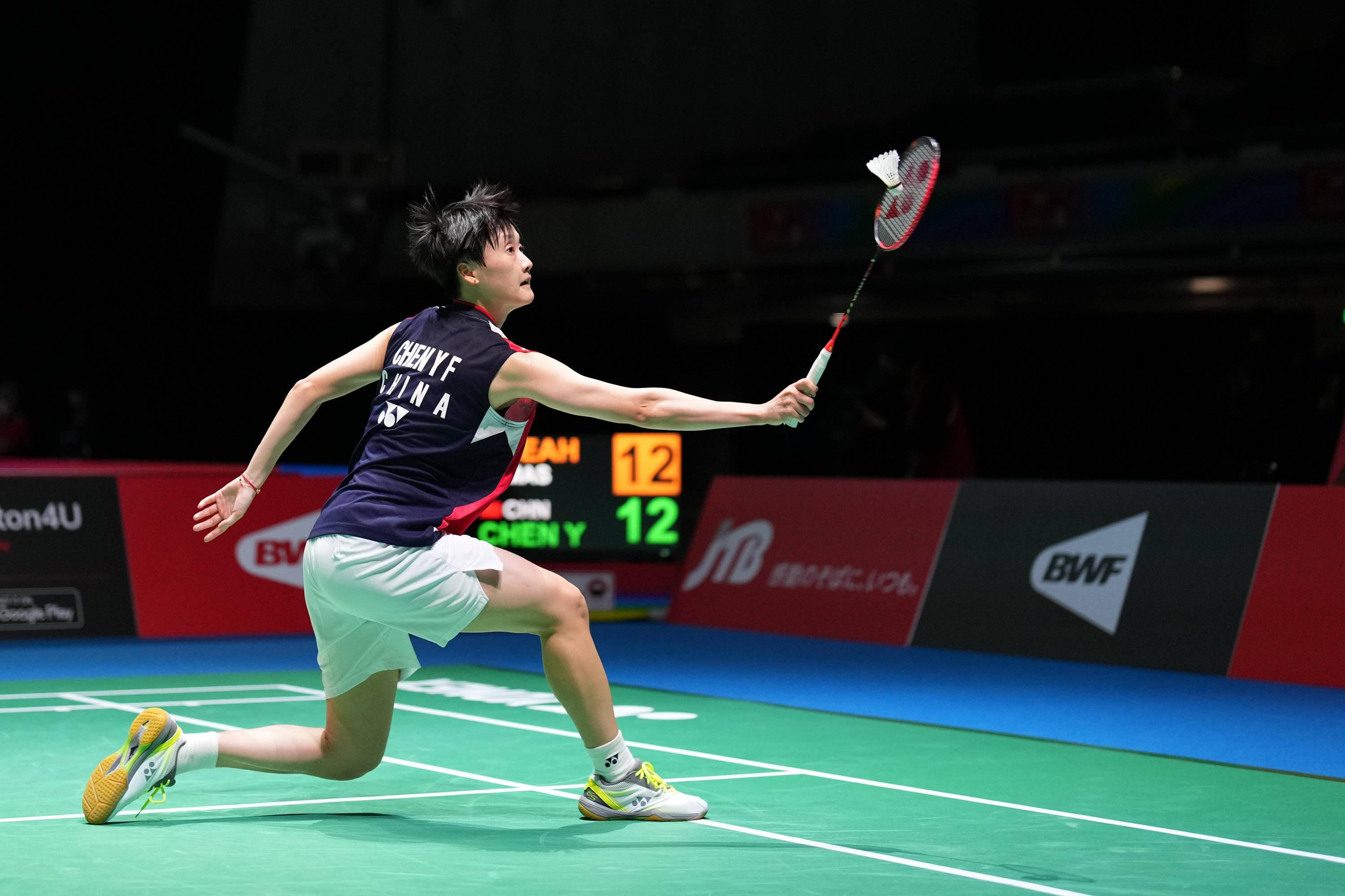 的低调姿态 的低调姿态